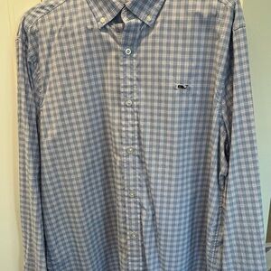 Vineyard Vines Men’s Whale Button Down Shirt (Mint Condition)
